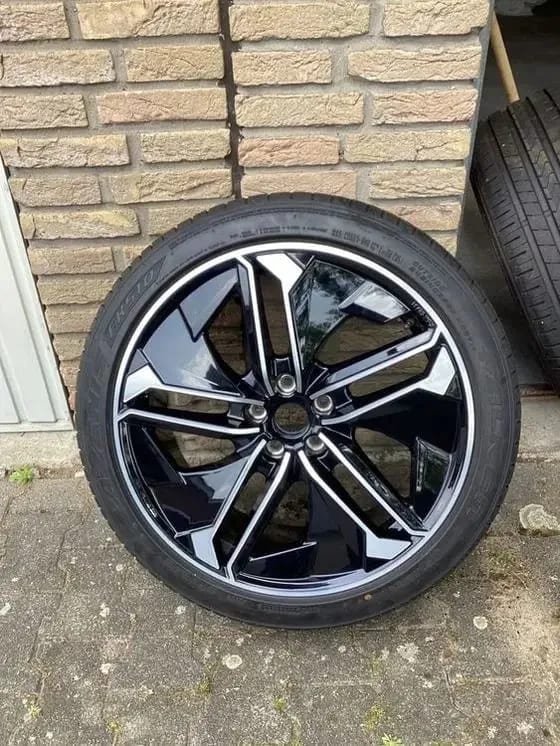 Angebotsfoto: MERCEDES EQB EQC, EQS VW ID4 ID5 GTX 21 Zoll